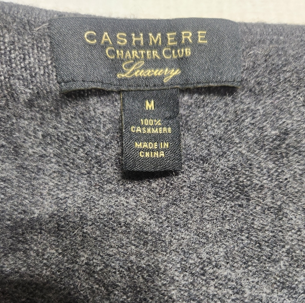 Charter Club Luxury Cashmere Sweater Women's Gray V Neck Crossover Size M - Picture 2 of 10